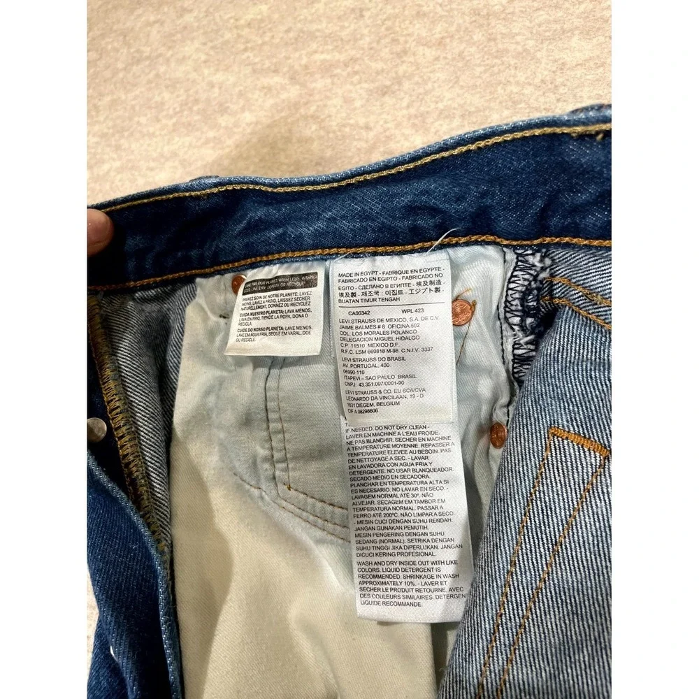 Levi's 501 Original Straight Jeans Mens 31x32‎ Blue Denim Button Fly Authentic